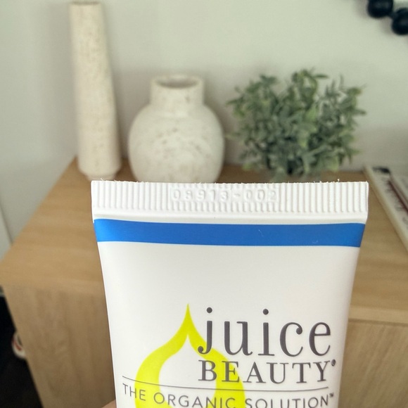 Juice Beauty Blemish Clearing Cleanser 2 oz | Organic Acne Cleanser - Picture 3 of 3